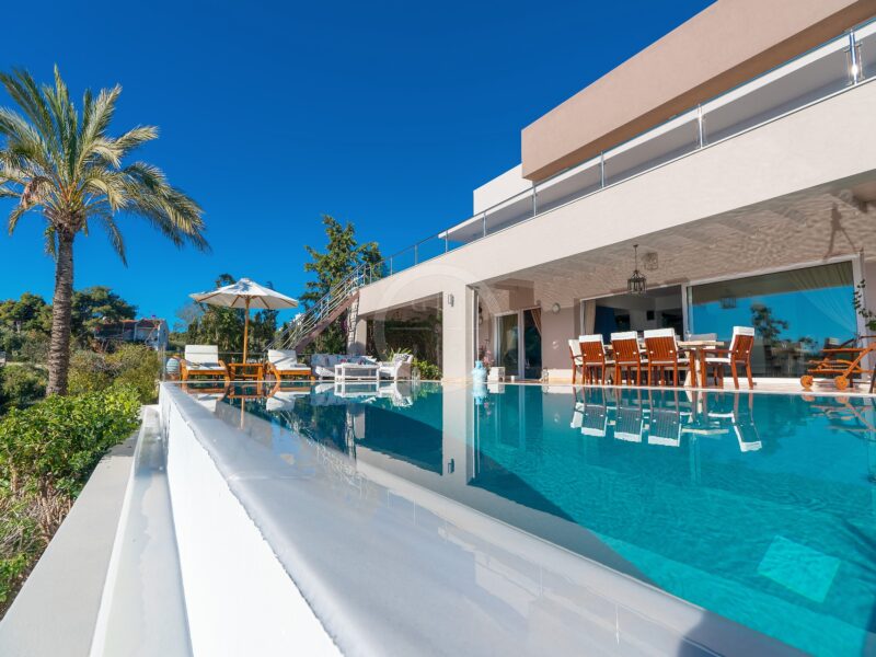 R3910-Pool