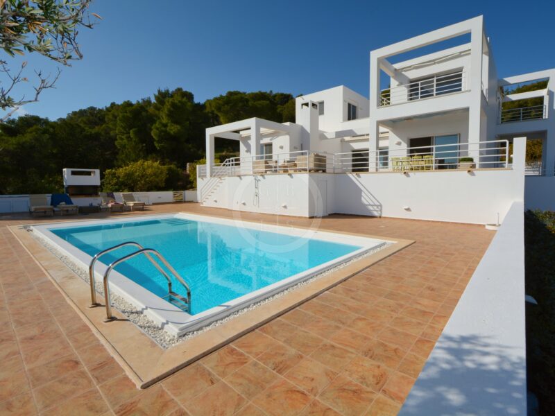 R3975-Pool