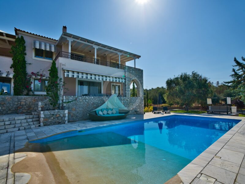 R3997-Pool-Property