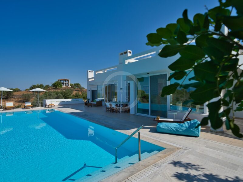 R4069-pool